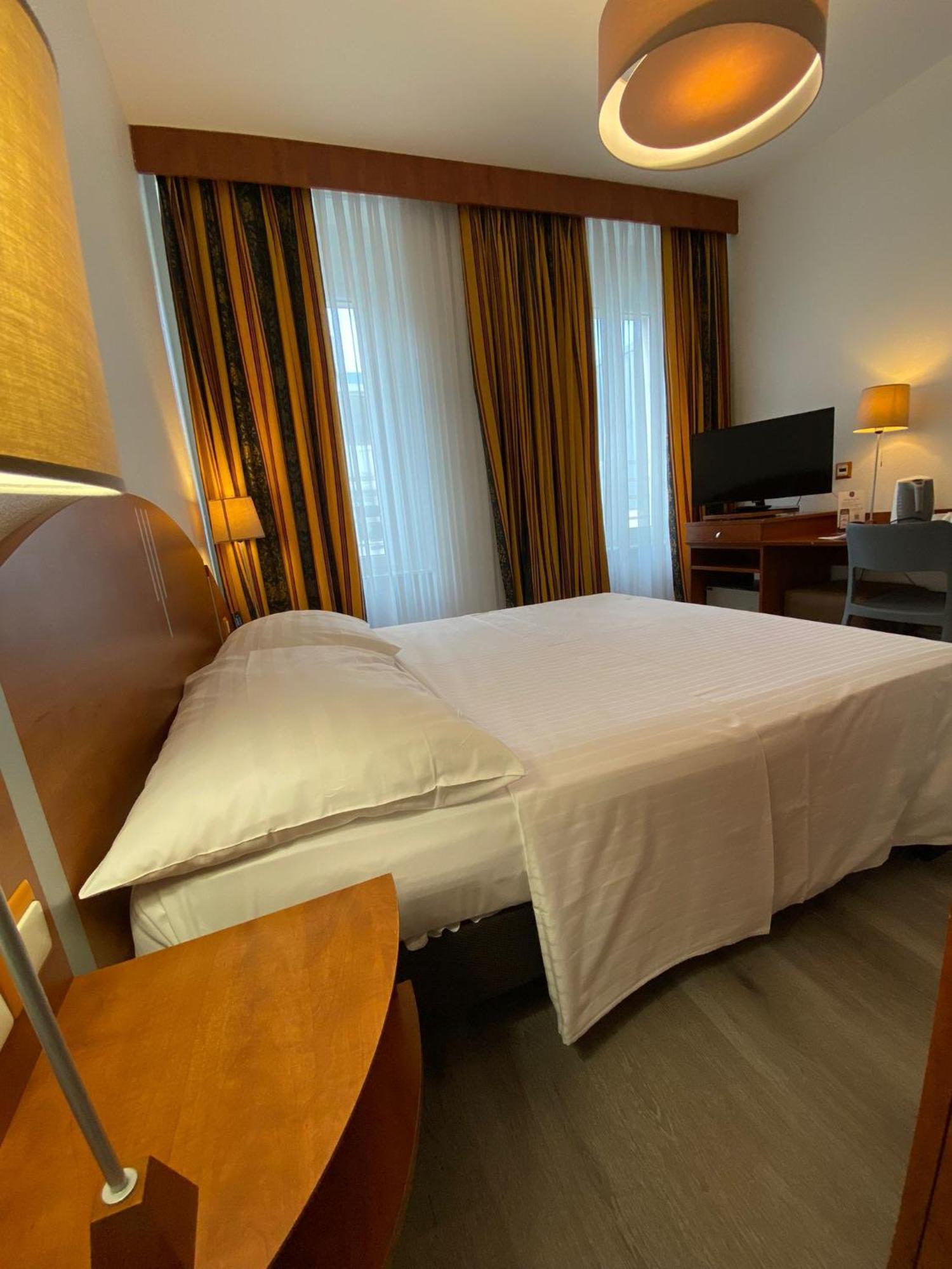 Hotel Admiral Geneva Exterior photo