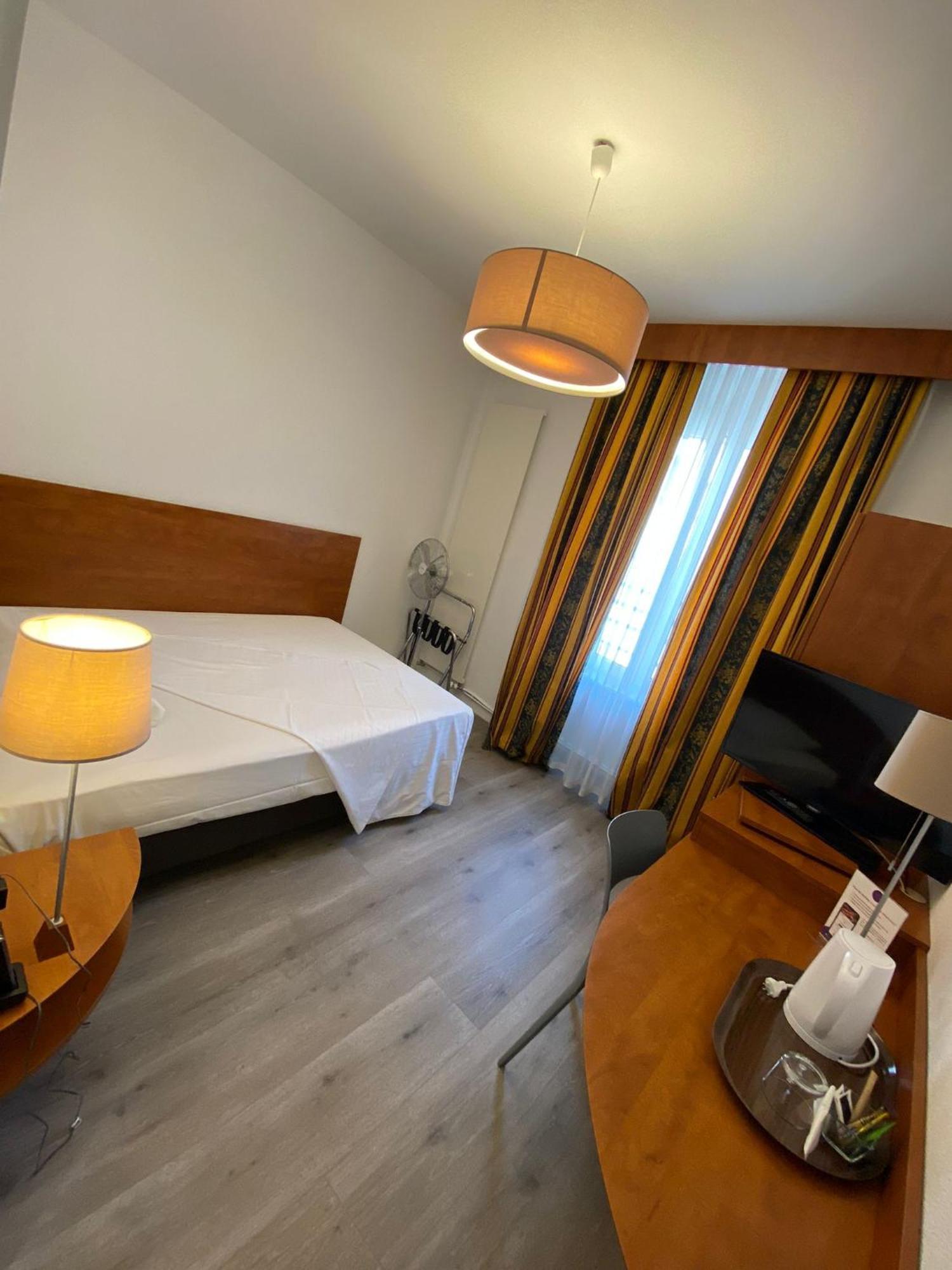 Hotel Admiral Geneva Exterior photo